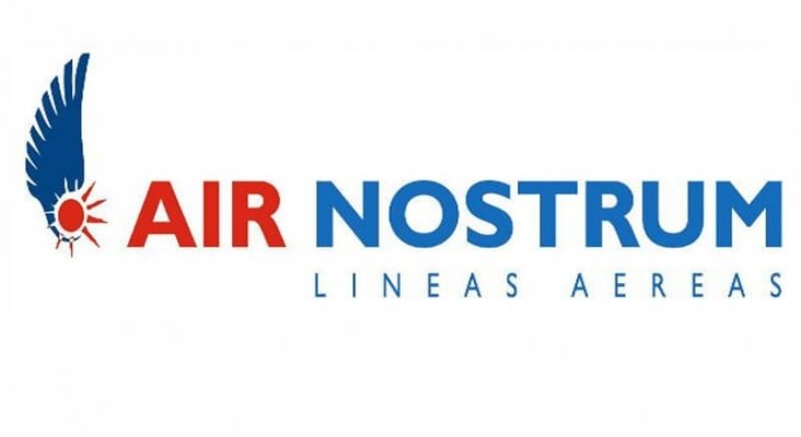Air Nostrum busca tripulantes de cabina en Málaga
